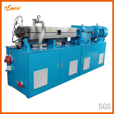 27mm Dia Counter Rotating Twin Screw Extruder Split Casting Barrel Structure