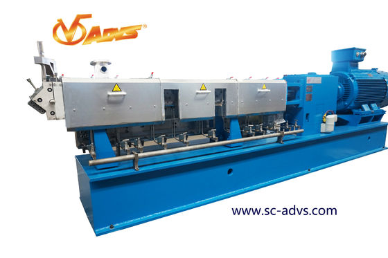 Good price 32-60 L / D Compounding Twin Screw Extruder Machine Moment obrotowy do 13Nm / cm3 w Internecie